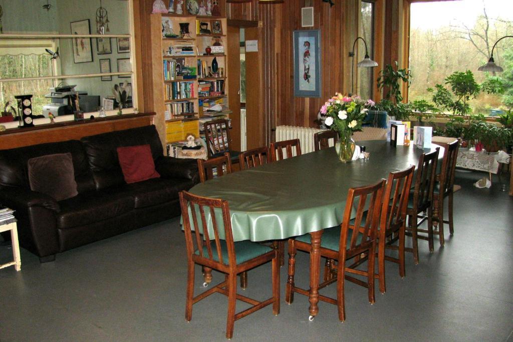 Sasquatch Crossing Eco Lodge B&B Harrison Mills Exterior foto